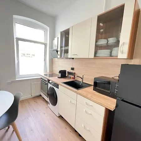 Apartmán 3 - - Private Parking - Mallibase