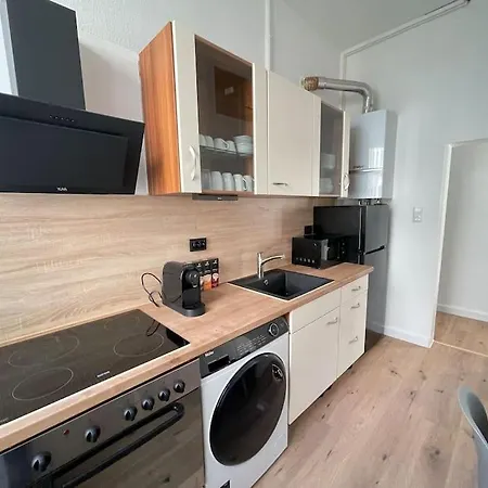 Daire 3 - - Private Parking - Mallibase *