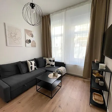 3 - - Private Parking - Mallibase Daire *